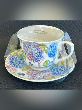 Kent Pottery Blue Purple Hydrangea Flower Porcelain Tea Cup & Saucer Set NWT